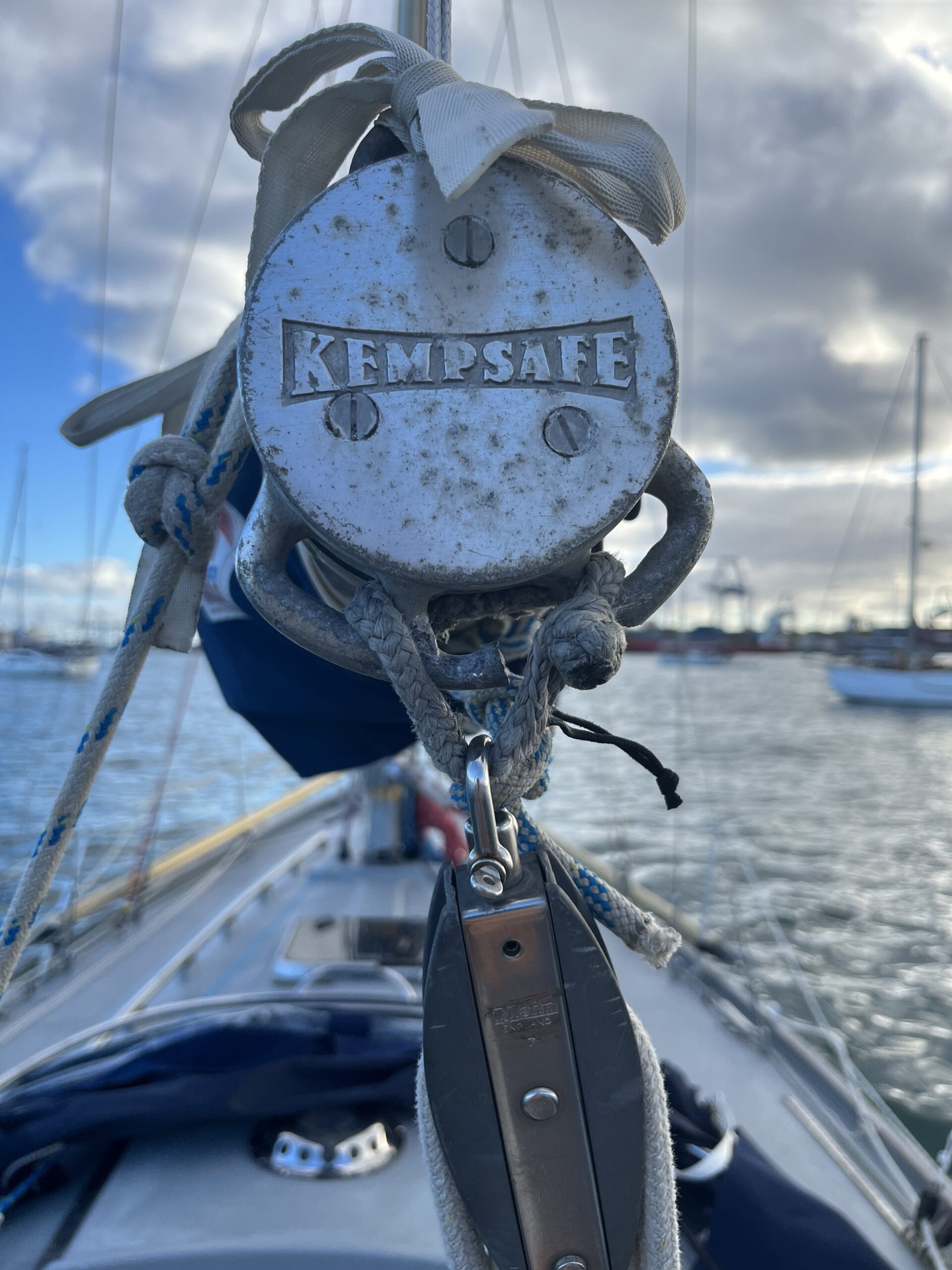 Knockdown Old Man Sailing